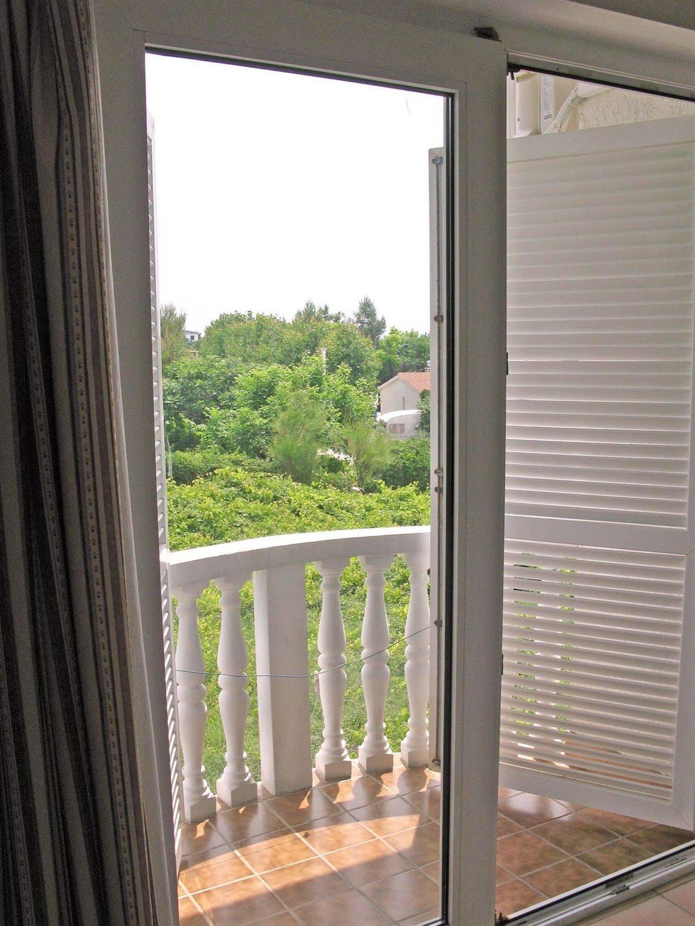 Hotel Vila 4M Ražanac المظهر الخارجي الصورة